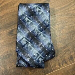 Stylish Blue Geometric Pattern Tie